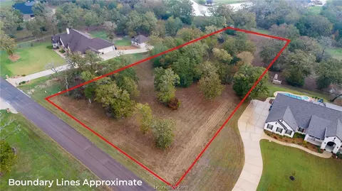 10188 Hampton Ct, Iola, TX 77861 photo 3