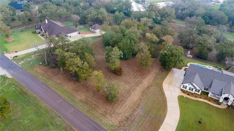 10188 Hampton Ct, Iola, TX 77861 photo 8