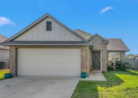 2702 Montana, Bryan, TX 77803