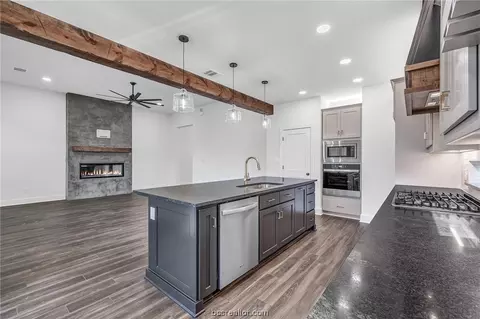 3054 Teller Dr, Bryan, TX 77808 photo 6