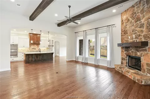 3309 Covington Ct, Bryan, TX 77808 photo 8
