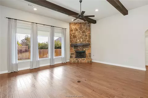 3309 Covington Ct, Bryan, TX 77808 photo 6