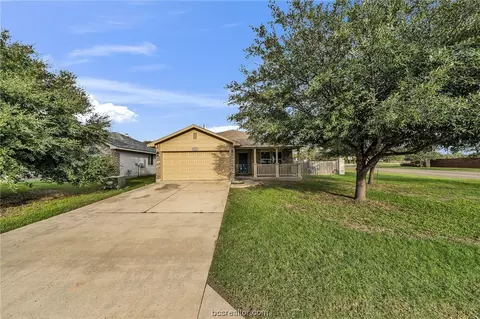 5112 Sagewood Dr, College Station, TX 77845