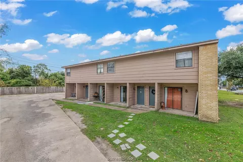 202 Lincoln Ave, College Station, TX 77840