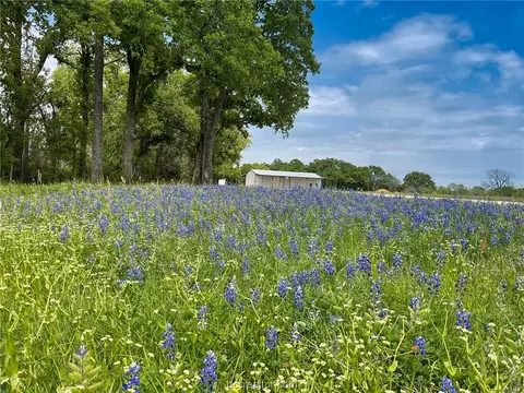 2041 County Road 202, Caldwell, TX 77836