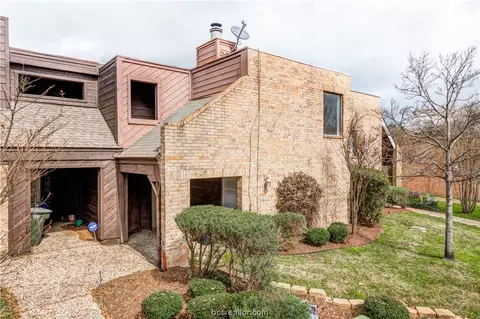 1532 Wolf Run, College Station, TX 77840