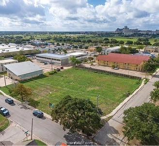 702-704 Eisenhower St  