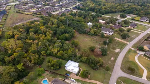 3908 Austins Estates Dr, Bryan, TX 77808 photo 7
