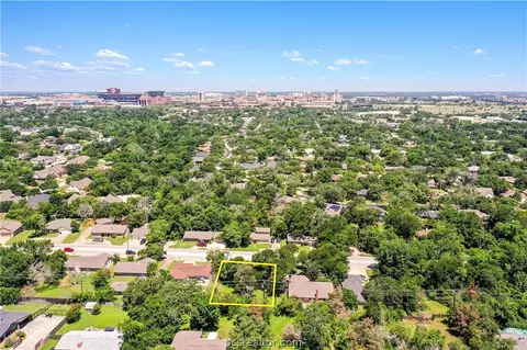 1002 Holleman Dr, College Station, TX 77840