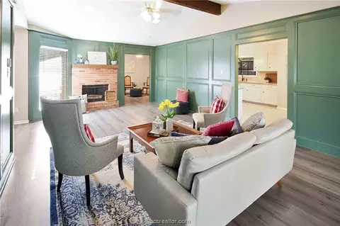 7805 Shiloh Ct, College Station, TX 77845