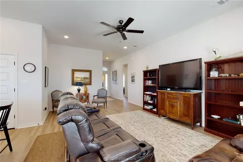 3196 Brady Ct, Bryan, TX 77808 photo 7