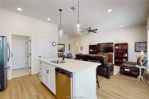 3196 Brady Ct, Bryan, TX 77808 photo 11