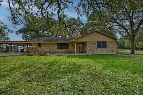 8805 Fm 2780, Burton, TX 77835