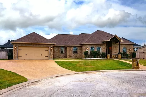 2904 Cardiff Ct, Bryan, TX 77808