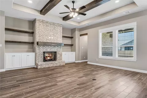 3027 Teller Dr, Bryan, TX 77808 photo 3