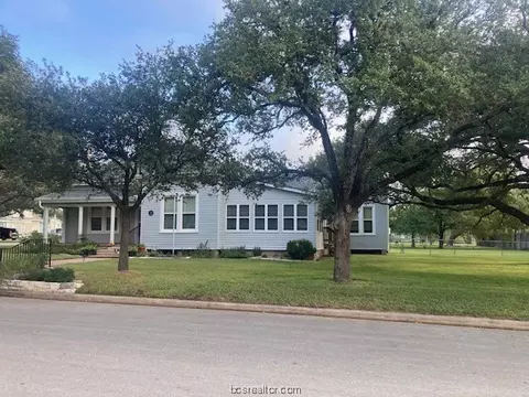 501 Fairview Ave, College Station, TX 77840
