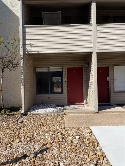 1902 Dartmouth Street P5, College Station, TX 77840