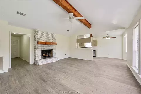 812 Blanco Ln, Bryan, TX 77801 photo 4