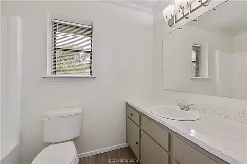 812 Blanco Ln, Bryan, TX 77801 photo 9