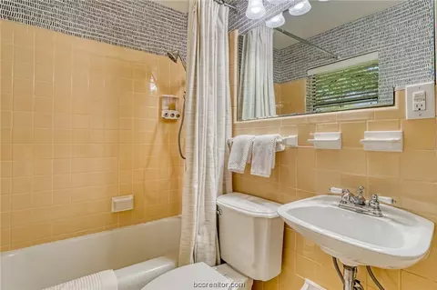 2602 Morris Ln, Bryan, TX 77802 photo 8