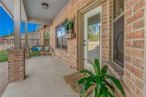 6105 Canterbury Dr, Bryan, TX 77802 photo 22