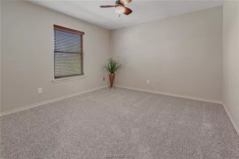 6105 Canterbury Dr, Bryan, TX 77802 photo 16