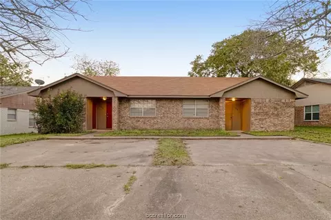 1432 Hawk Tree Dr, College Station, TX 77845