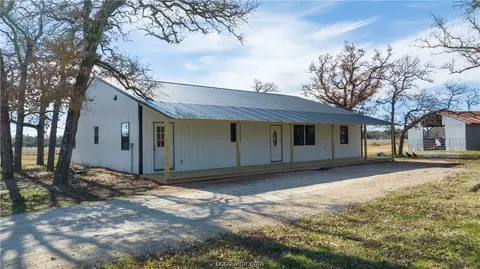 6560 County Road 130, Caldwell, TX 77836