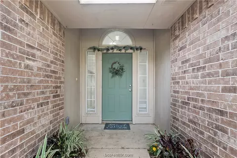 Entry Way - 4500 Augusta Dr, Bryan, TX 77803 photo 1 of 2