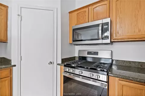 Kitchen - 4500 Augusta Dr, Bryan, TX 77803 photo 3 of 6