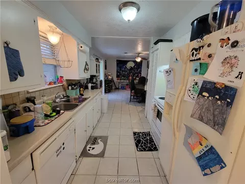 417 Leslie Dr, Bryan, TX 77802 photo 8
