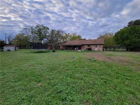 417 Leslie Dr, Bryan, TX 77802 photo 17