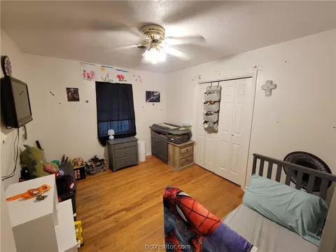 417 Leslie Dr, Bryan, TX 77802 photo 9