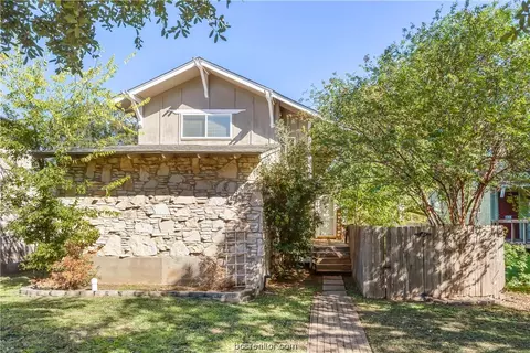 2805 Briarcreek Ct, Bryan, TX 77802