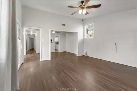 2805 Briarcreek Ct, Bryan, TX 77802 photo 5