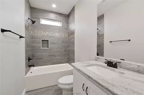 237 Peach, Bryan, TX 77803 photo 15
