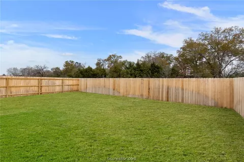 1920 Chief St, Bryan, TX 77807 photo 39
