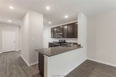 1920 Chief St, Bryan, TX 77807 photo 12