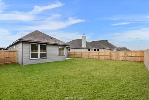 1920 Chief St, Bryan, TX 77807 photo 38