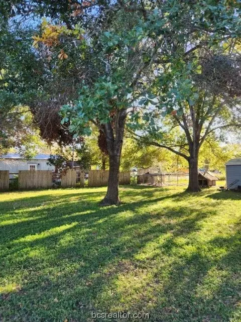 1907 Palasota Dr, Bryan, TX 77803