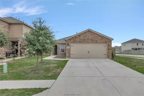 1581 Amy Dr, Kyle, TX 78640 photo 4