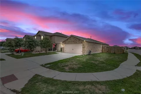 1581 Amy Dr, Kyle, TX 78640