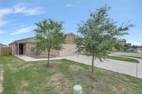 1581 Amy Dr, Kyle, TX 78640 photo 6