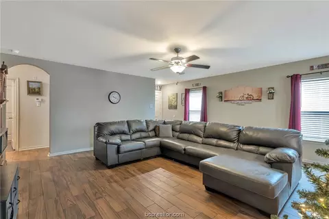 1581 Amy Dr, Kyle, TX 78640 photo 7