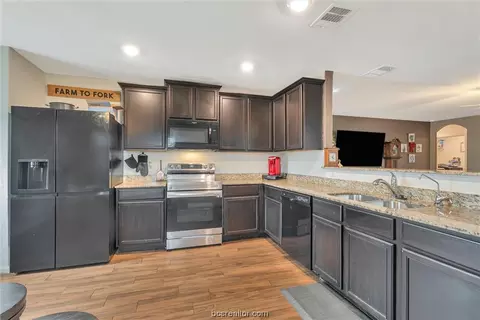 1581 Amy Dr, Kyle, TX 78640 photo 13