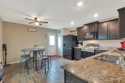 1581 Amy Dr, Kyle, TX 78640 photo 9