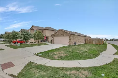 1581 Amy Dr, Kyle, TX 78640 photo 2