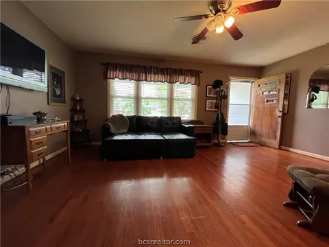 1501 Burt St, Bryan, TX 77802 photo 7