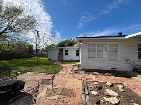 1501 Burt St, Bryan, TX 77802 photo 17