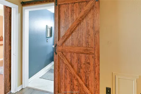 2100 Windsor Drive 23, Bryan, TX 77802 photo 16